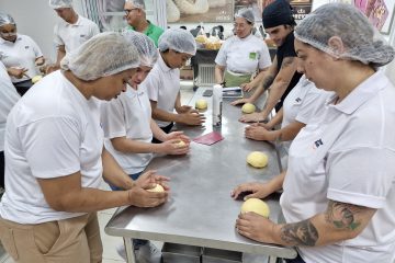 Goodbom supermercados lança a escola de padaria para promover o desenvolvimento interno e a valorização de talentos