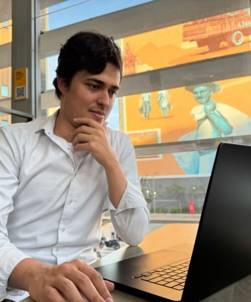Jefferson Almeida Alves: O Engenheiro de Software que Constrói Soluções Inteligentes e Escaláveis para o Mundo Conectado