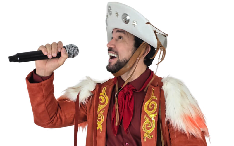 Reginaldo Sama se apresenta no Arena Show SP neste domingo (14)