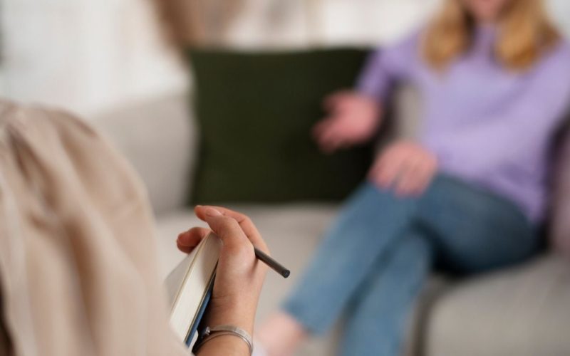 Inscrições abertas para grupos terapêuticos gratuitos oferecidos por Curso de Psicologia