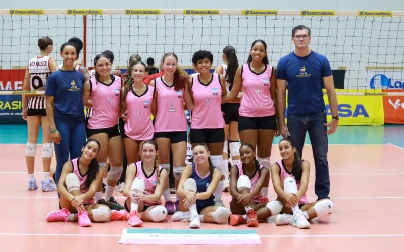 Equipe sub-16 de vôlei do Espírito Santo conquista lugar no top 10 da divisão especial do Campeonato Brasileiro.