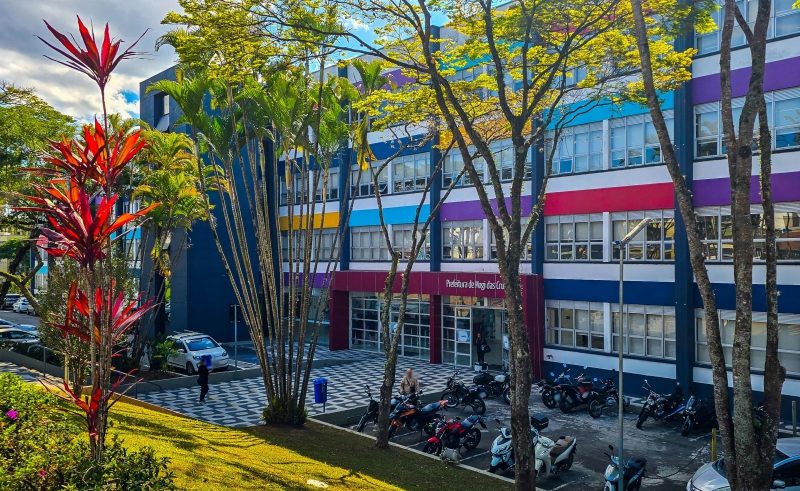 Prefeitura chama mais de 600 profissionais para atuar na Educação e Saúde do município