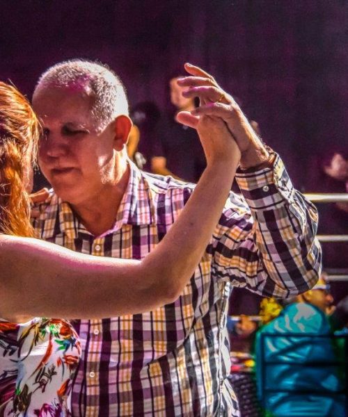 Clube de Campo realiza Botequim de Dia dos Namorados com temática nostálgica