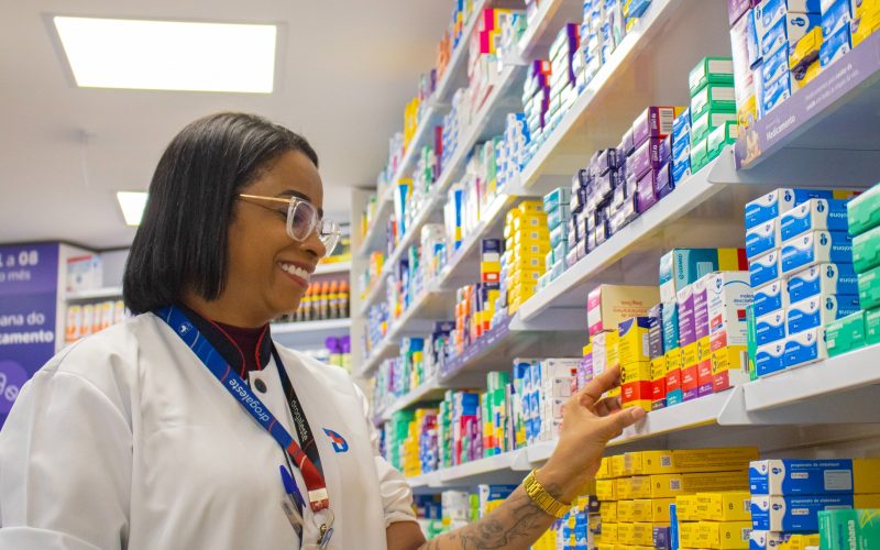 Drogaleste aposta em clientes reais para fortalecer marca e lança programa de embaixadores