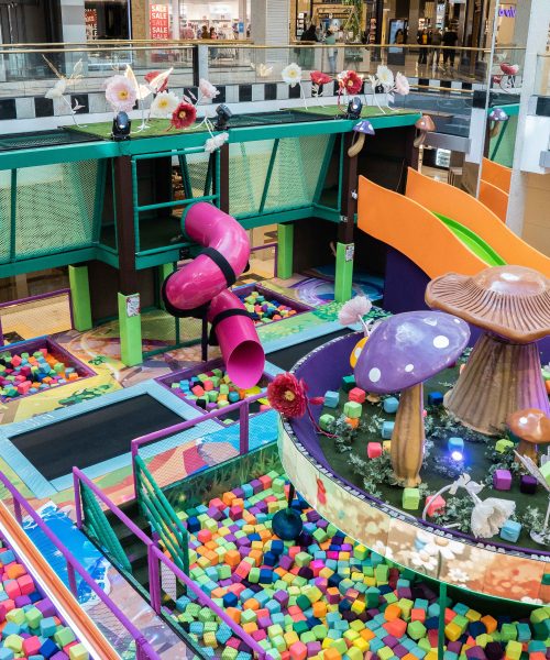 Floresta Encantada transforma o Shopping Anália Franco em um grande parque de aventuras para as crianças