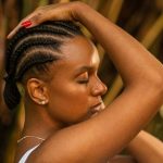 Valéria Custódio homenageia Djavan em apresentação inesquecível
